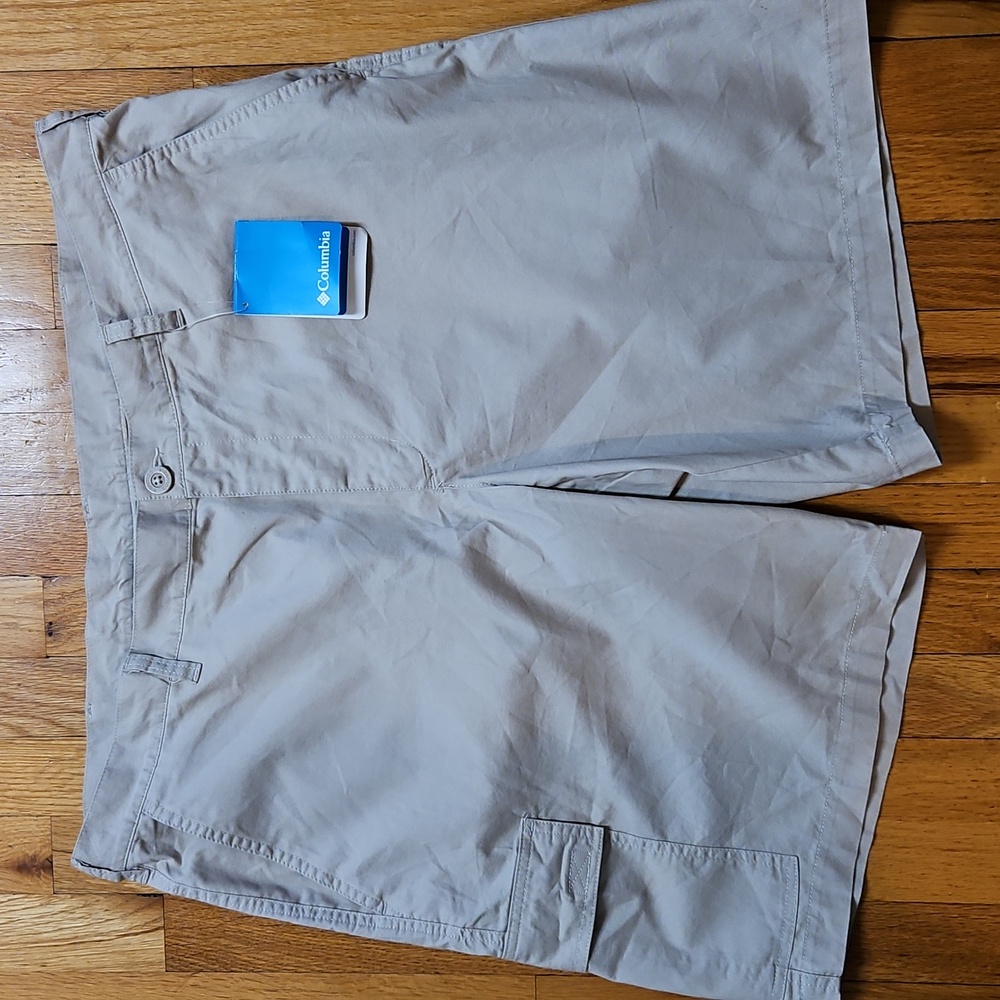 NWT Columbia Men's Shorts size 42